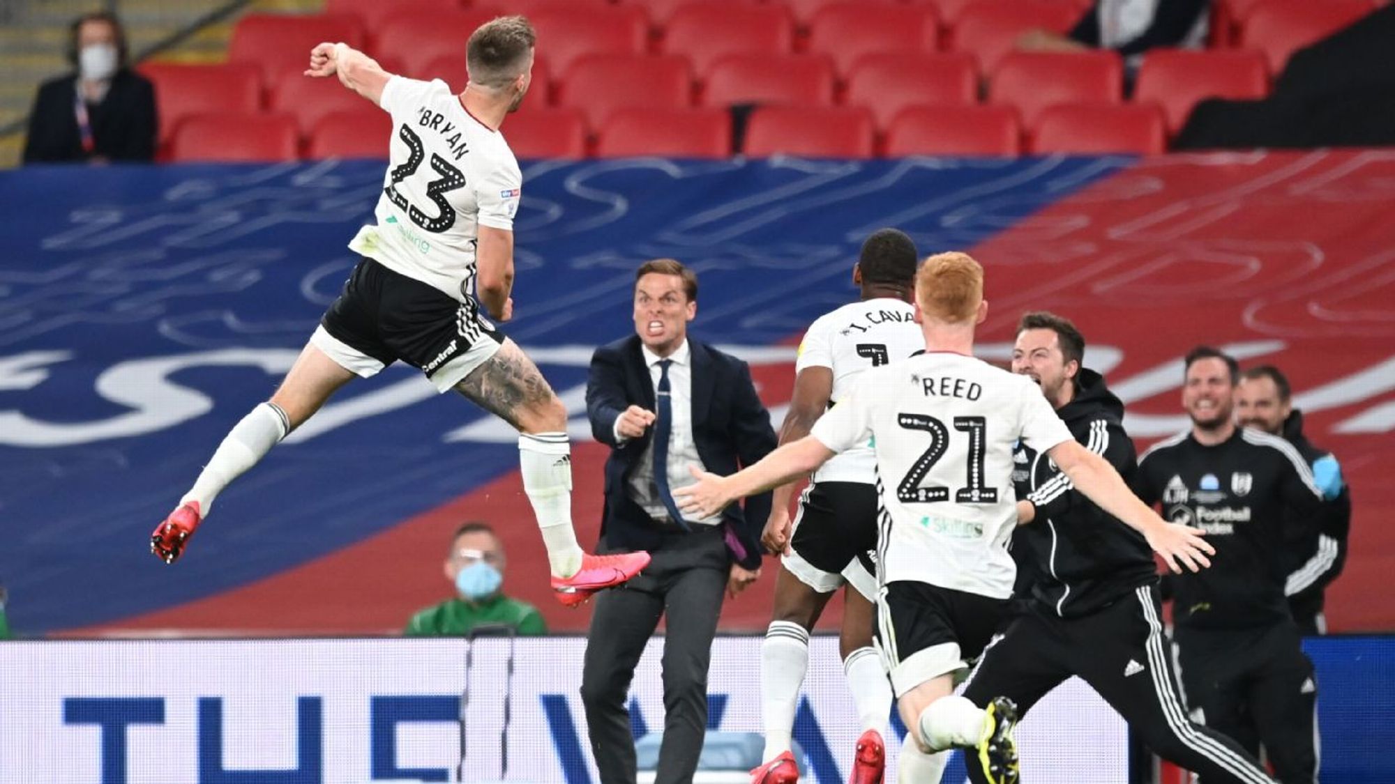 阿莫林上任曼联14轮仅14分 拿分仅多于保级4兄弟.